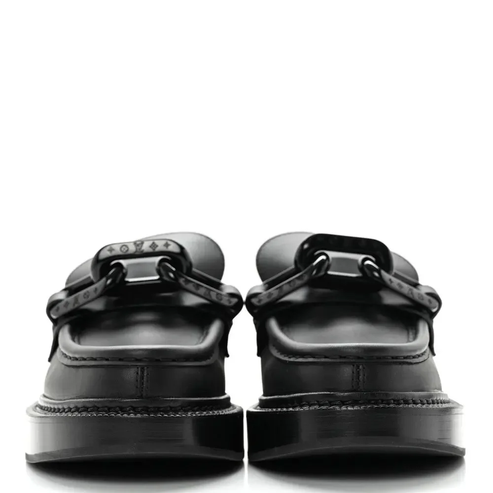 Louis Vuitton NIB Academy Black Calfskin Oversized LV Chain Loafers 37